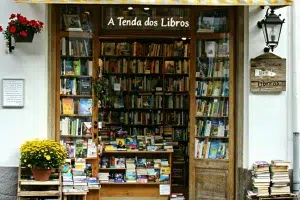 A Tenda dos Libros-Librería–Material escolar-Libros de texto-Regalo-Ponteceso